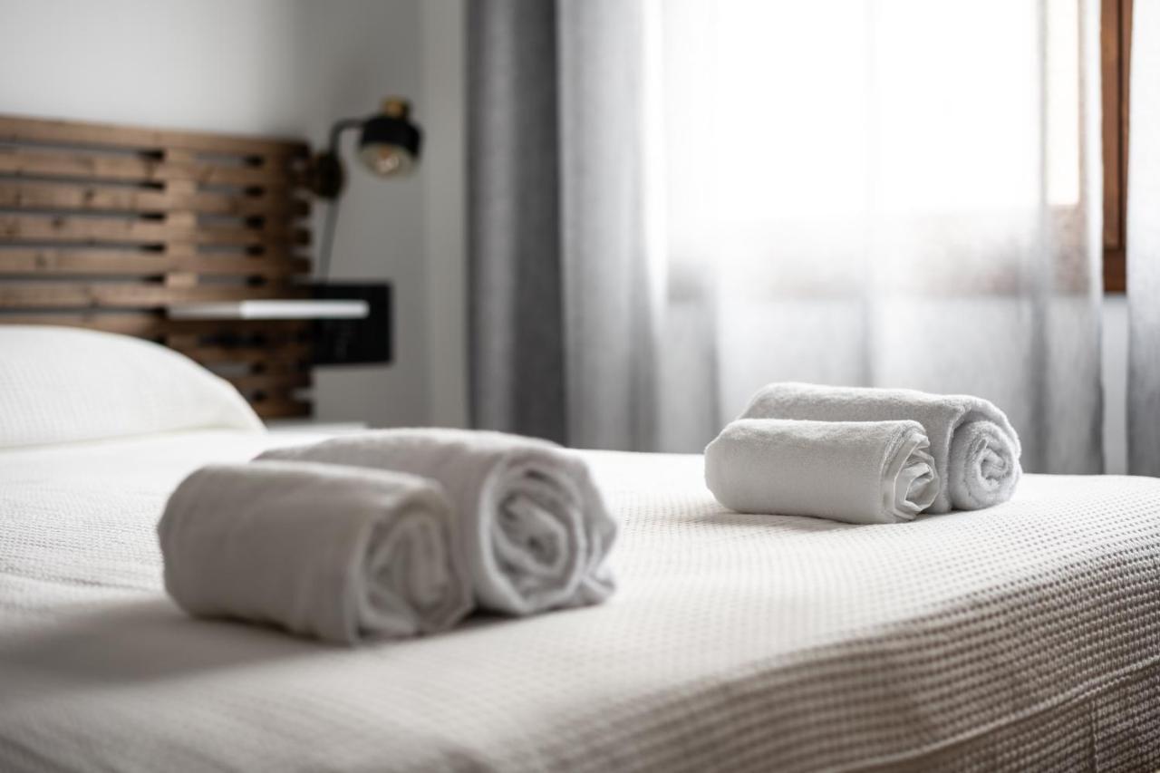 Apartamentos Gemina Mérida Exteriör bild